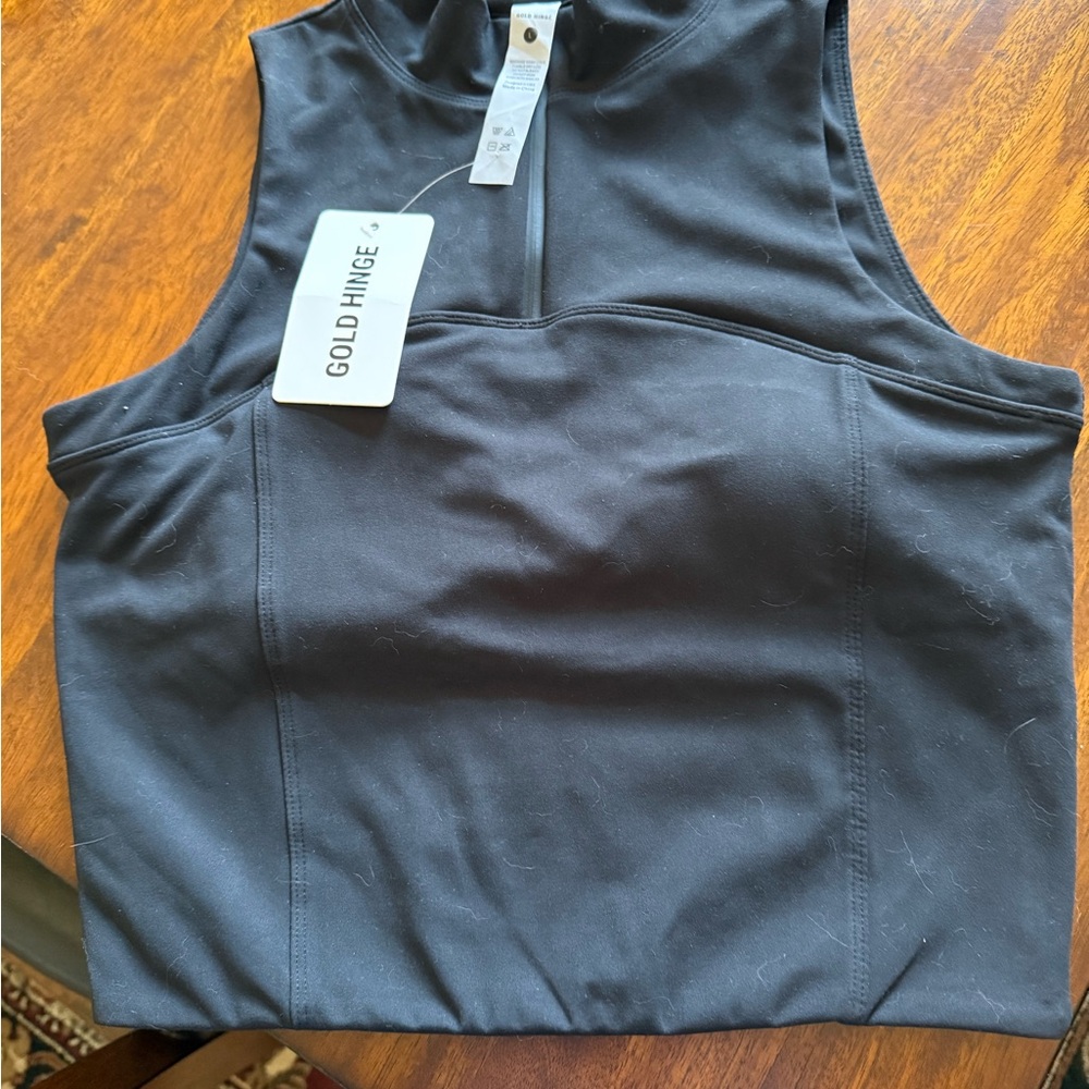 Women's Gold Hinge Black Sleeveless Vest